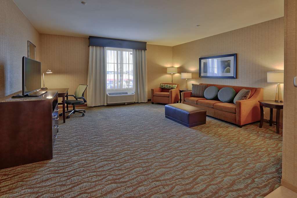 Hilton Garden Inn Gallup Room photo